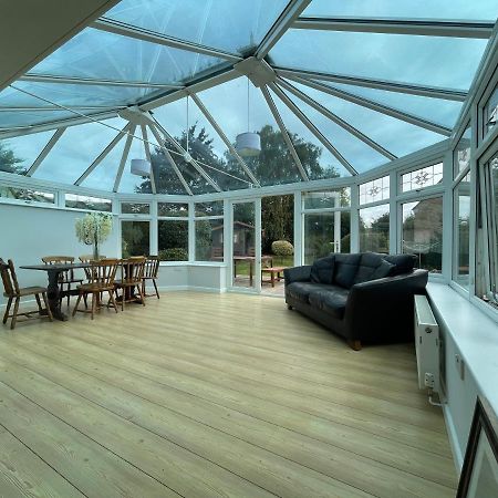 3 Bed Bungalow In Winchcombe, Cotswolds,Gloucester Eksteriør billede