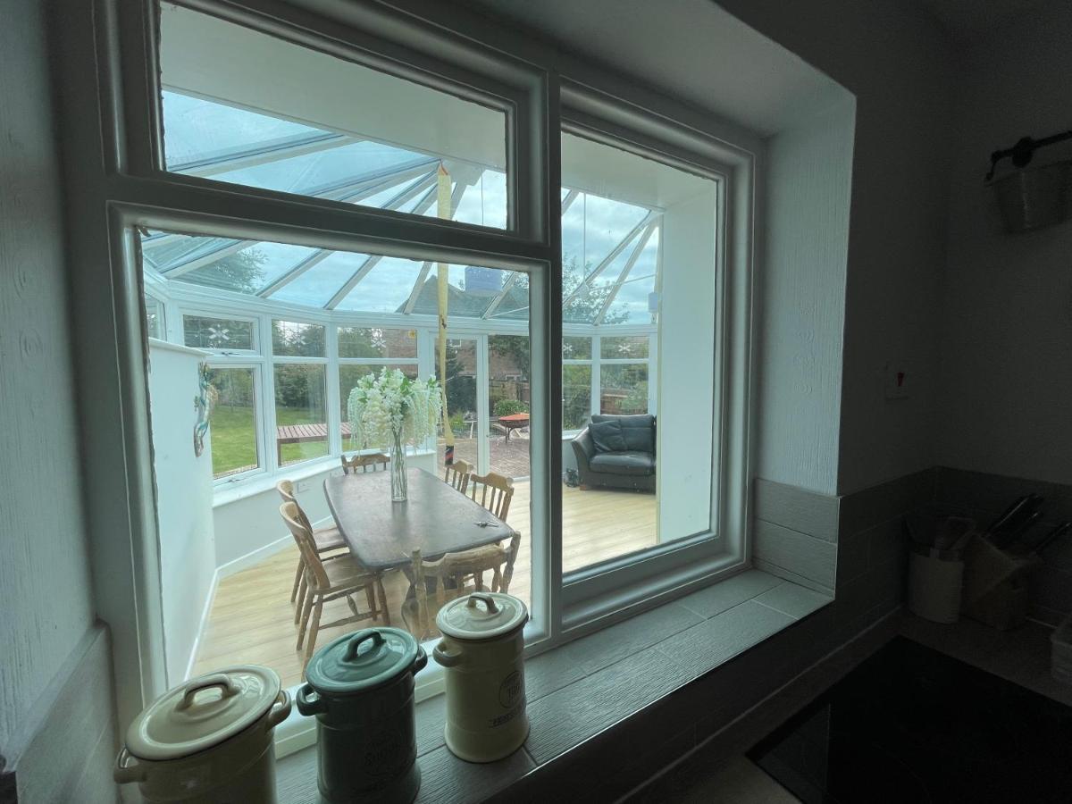 3 Bed Bungalow In Winchcombe, Cotswolds,Gloucester Eksteriør billede